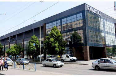 Торгово-розважальний центр “KVARTAL”